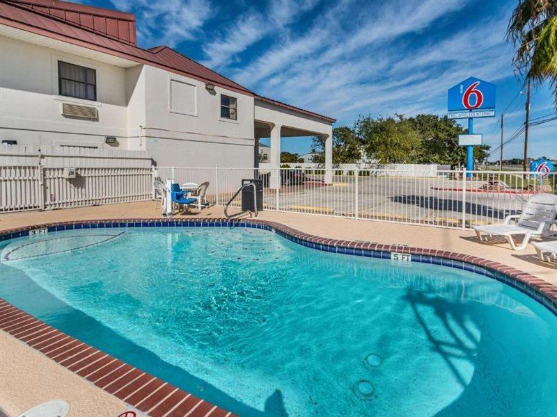 Motel 6-San Marcos, Tx - North מראה חיצוני תמונה