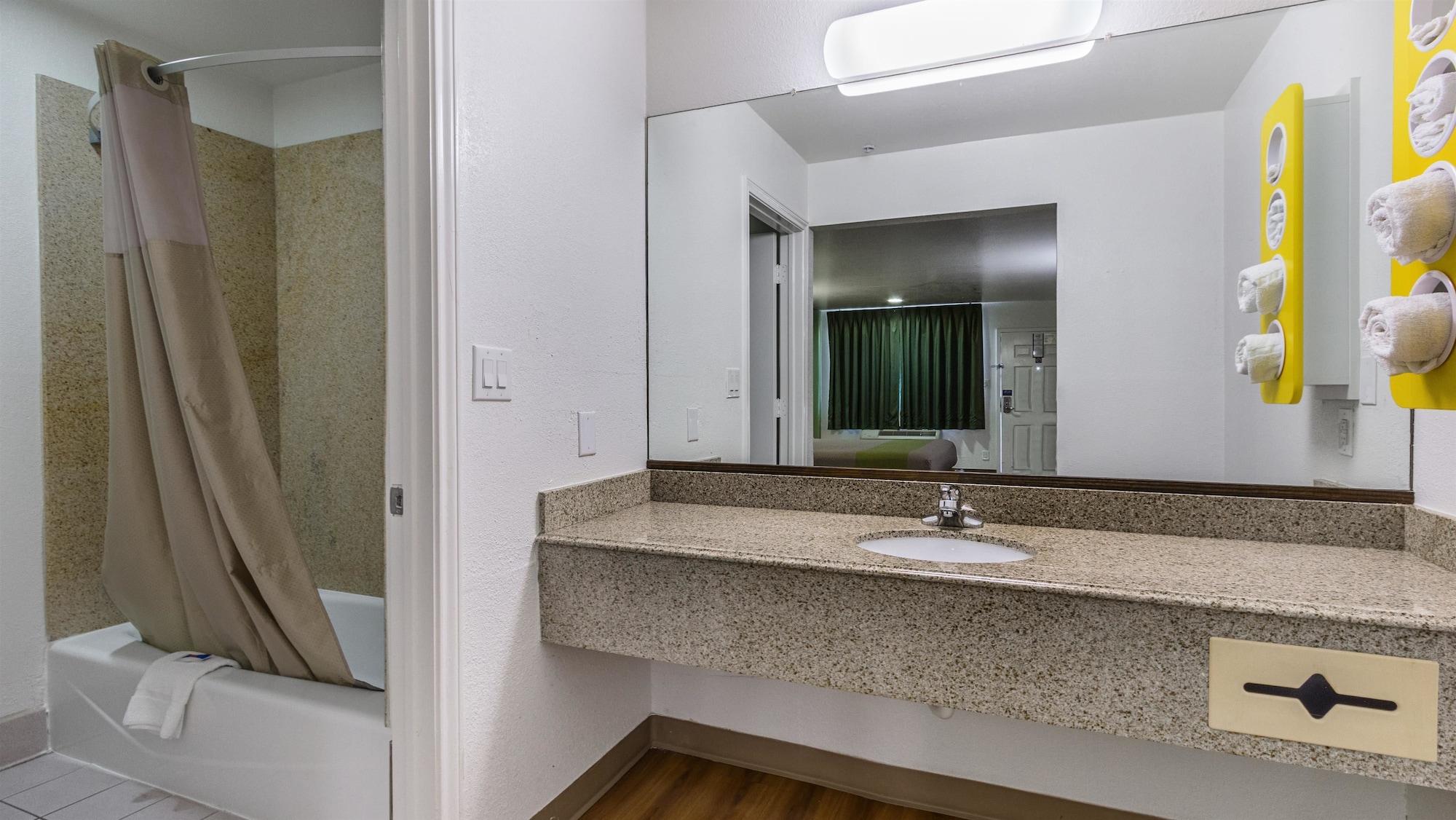 Motel 6-San Marcos, Tx - North מראה חיצוני תמונה