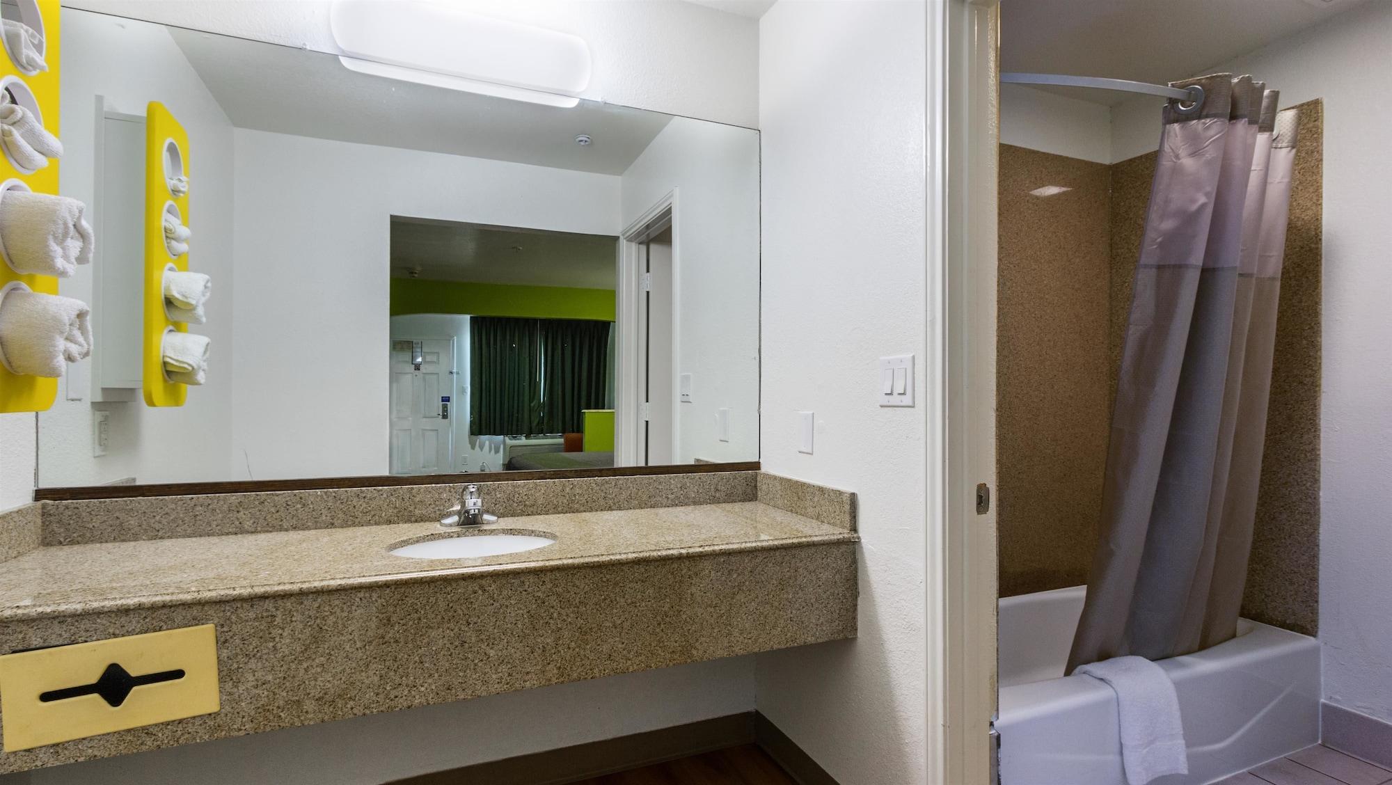 Motel 6-San Marcos, Tx - North מראה חיצוני תמונה