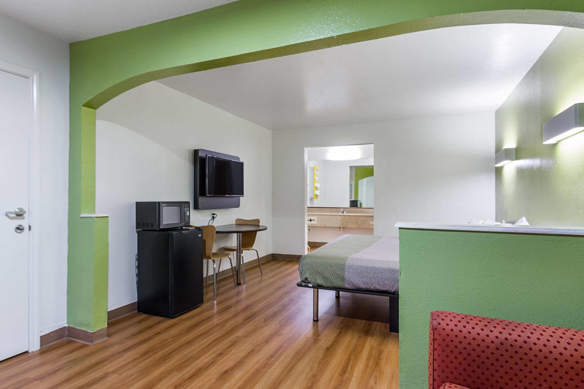 Motel 6-San Marcos, Tx - North מראה חיצוני תמונה